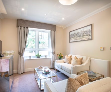 SIGNATURE-AT-REIGATE-GRANGE_025_HR-opt